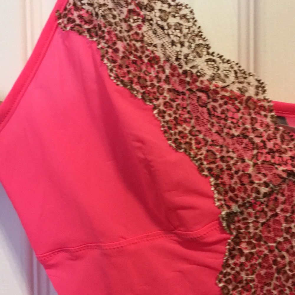 Victoria’s Secret | sexy pink & cheetah chemise